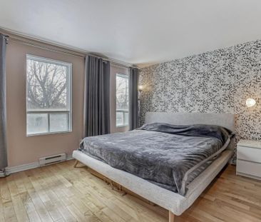 SUPERBE CONDO 4½ A LOUER - Photo 2