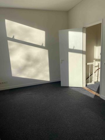 Huis te huur: Dubbeldamseweg Zuid 140 3314 JA Dordrecht - Photo 4