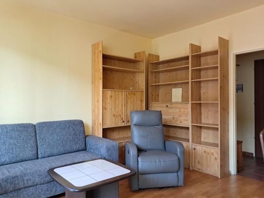 Dr.Schauerstr.6, Top 8: Zentral gelegene, einfache 2-Zimmerwohnung mit großem Balkon, 52,62m2, 3.Liftstock, Parkplatz - Photo 1