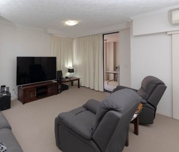 Gabba Central Apartments - 2 Bed 2 bath 1 car available 8/01/2026 - Photo 5