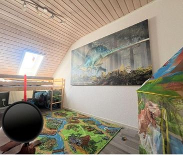 3 ZKB Loggia, Kfz-Stellplatz 800.-zzgl. Nebenkosten ab 01.05.26. - Photo 2