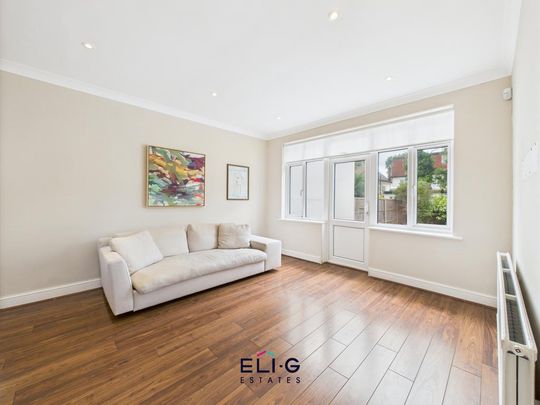 4 bedroom link detached house to rent - Photo 1