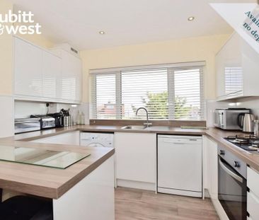 3 bedroom maisonette to rent - Photo 5