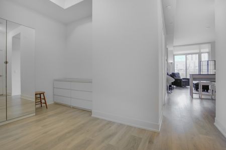 9471 Yonge St #LPH01 - Photo 5