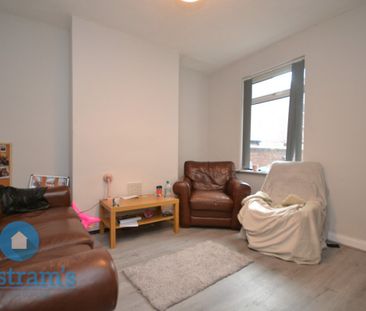 5 bed Mid Terraced House for Rent - Photo 1