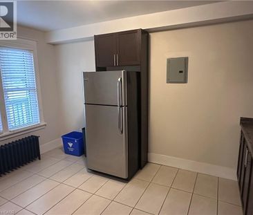 58-60 MADISON Avenue N Unit# 203, Kitchener, Ontario, N2H2Z6 - Photo 2