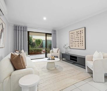 Modern Family Home with 5 Air Cons and 2.6m high ceiling - Photo 2