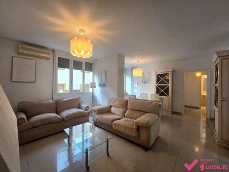 Piso de alquiler en De la República Argentina, Triana Este - Photo 3