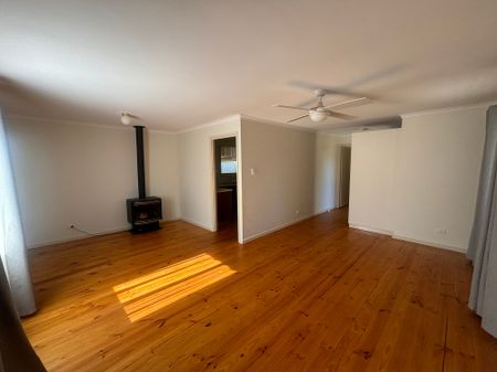 Comfortable and Convenient living in Evanston Park! - Photo 3