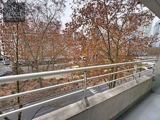 Appartement 1 pièce meublé COURBEVOIE - Photo 1