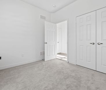 For Lease - 271 Great Falls Boulevard, Hamilton, Ontario - Photo 4