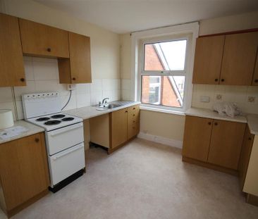 2 bedroom maisonette to rent - Photo 4