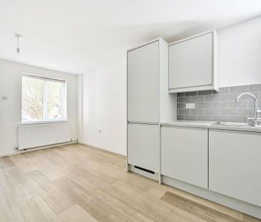 1 bedroom end of terrace house to rent - Photo 3