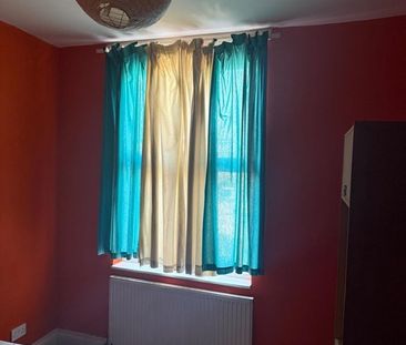 Room in a Shared House, Quantock Road, BS3 - Photo 3