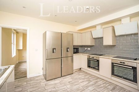 1 bedroom semi-detached house to rent - Photo 4