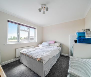 3 bedroom detached house to rent - Photo 5