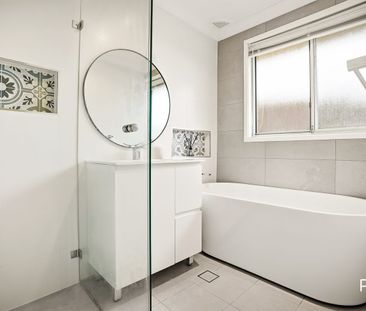 Modern Living - Photo 5