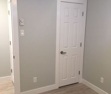 For Lease - 1258 Firestone Crescent Unit# B, Parkway Park - Queensw... - Photo 2