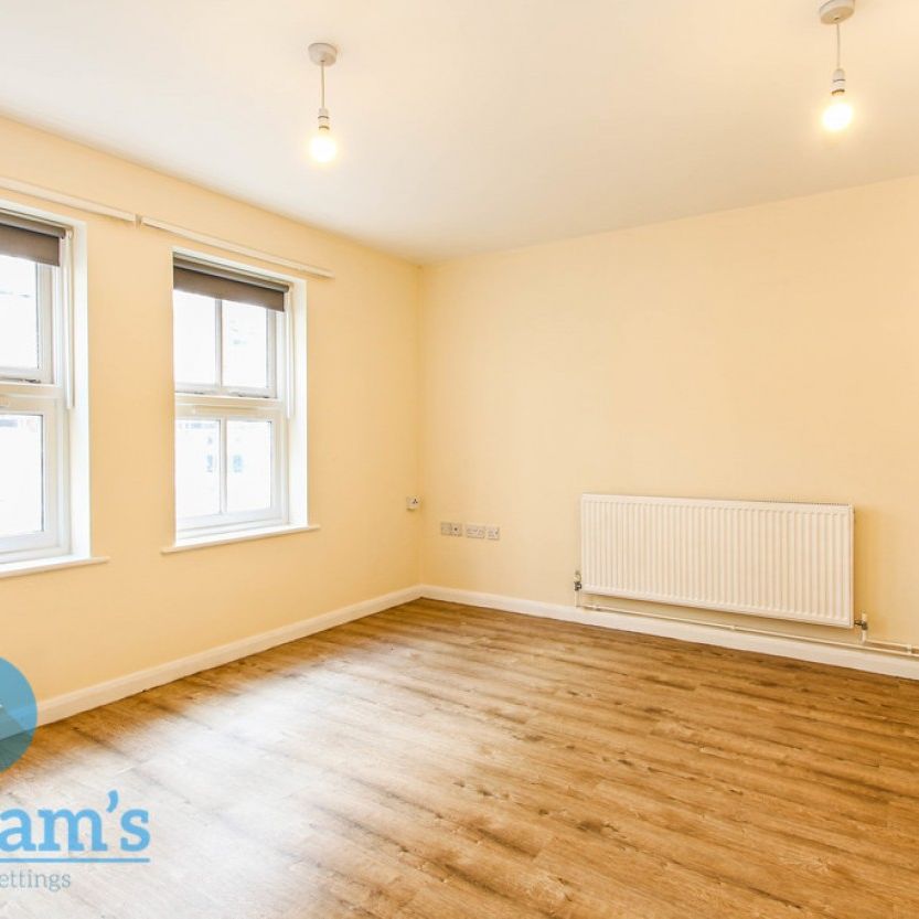 1 bed Apartment for Rent - Photo 1