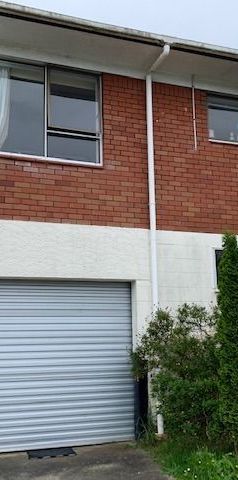 Modern & Convenient Living in a Quiet Cul-de-Sac Ã¢€“ 2 Bedroom Front Unit in Glenfield - Photo 1