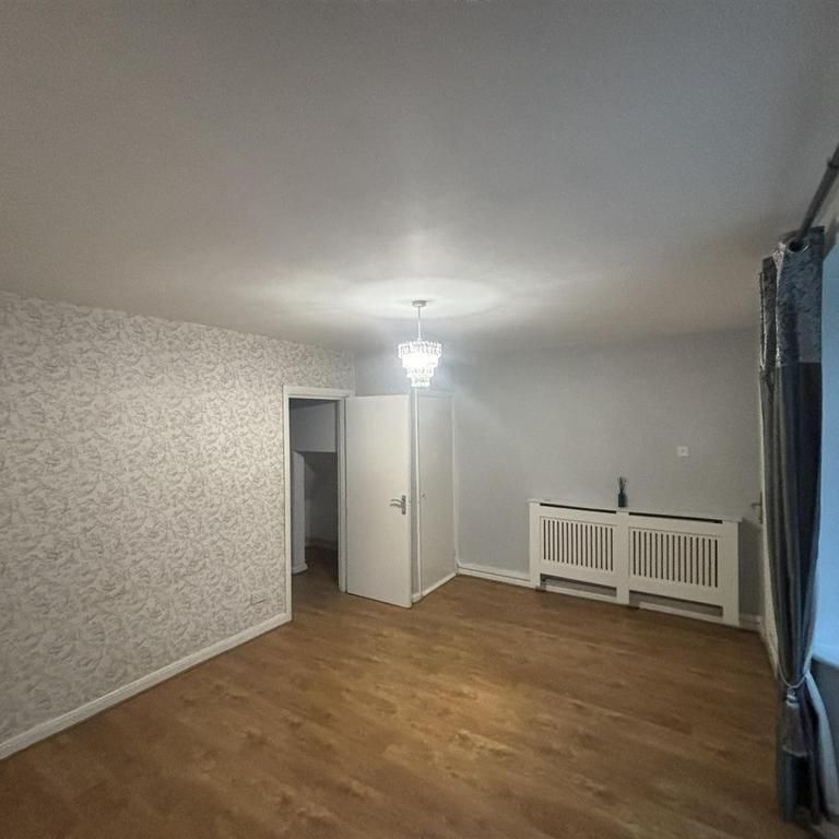 2 bedroom house to rent - Photo 1