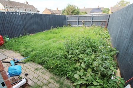 House share to rent - Photo 2