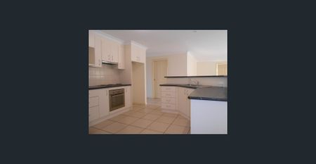 3 BEDROOM HOME LOCATED NORTH TAMWORTH - Photo 5