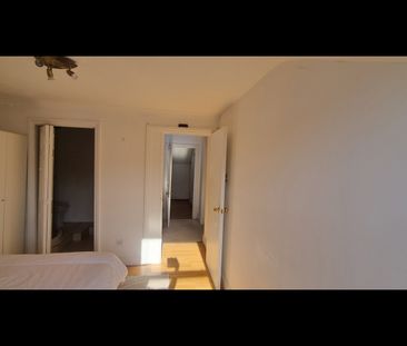 4 Bed Maisonette, London, SW18 - Photo 1