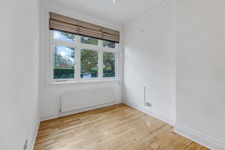 4 Bedroom House To Let - Photo 4