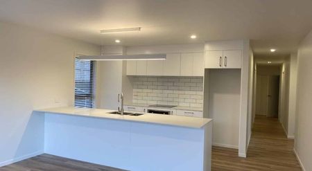 Stylish new build - Photo 5