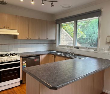 26 Helene Ct, Boronia, Vic 3155 - Photo 4