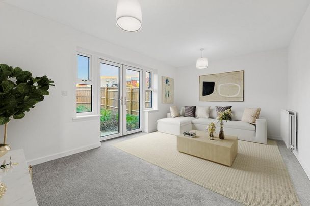 4 bedroom end of terrace house to rent - Photo 1