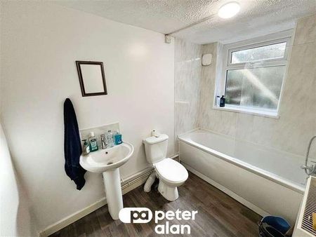 Powell Street, Abertillery, NP13 - Photo 4