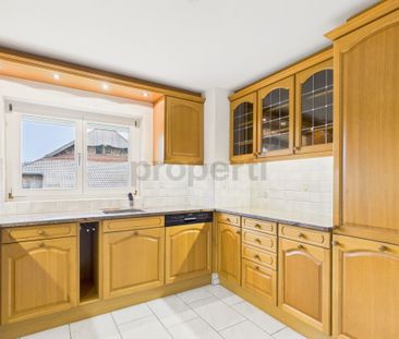 Generous 4.5-room apartment with mountain view in Maschwanden - Photo 6