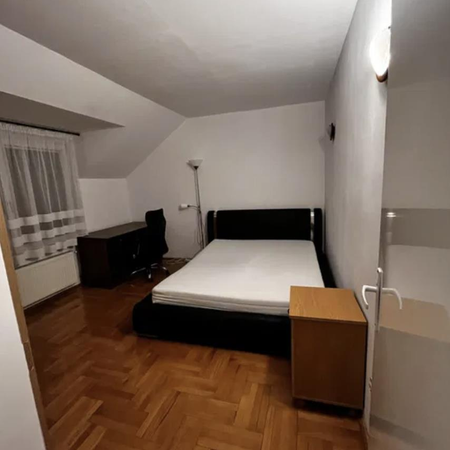 Apartament 3 camere, decomandat, zona UMF, - Fotografie 3