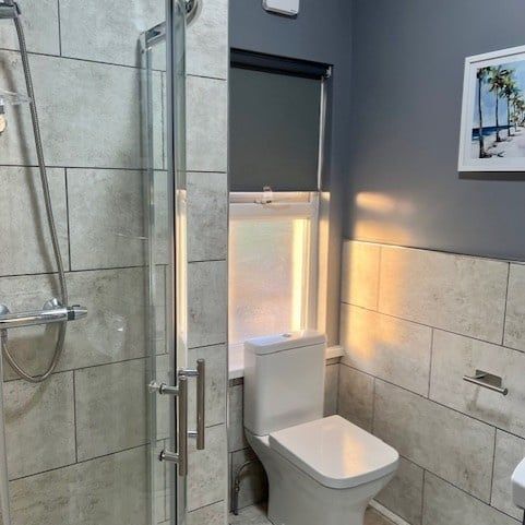 Room in a Shared House, Park Retreat, B66 - Photo 1