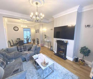 Parkhurst Road, London, N11 - Photo 1