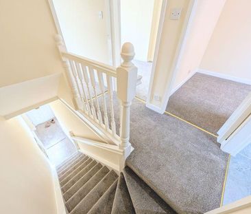 3 bedroom semi-detached house to rent - Photo 2