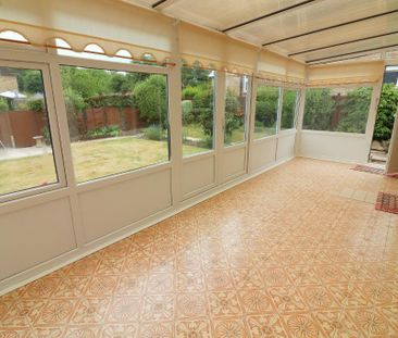 3 bedroom semi-detached house to rent - Photo 2