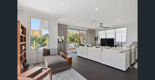 Balmoral House Retreat Pool & Spa - Photo 1