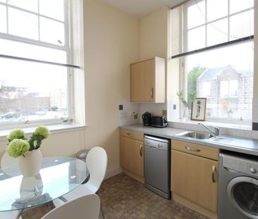 2 bedroom flat to rent - Photo 6