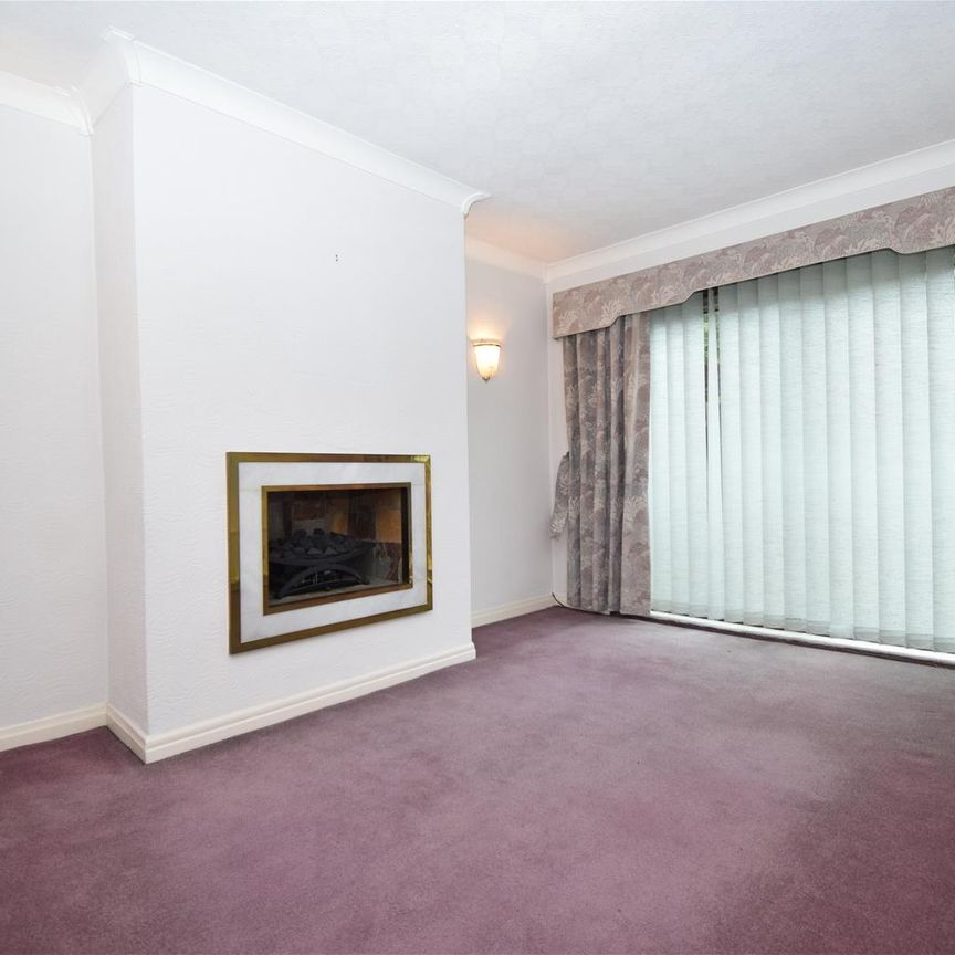 Woodland Road, Wakefield - Photo 1