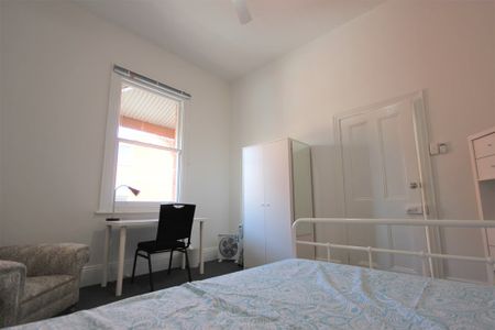5-bedroom shared house / townhouse, Philip street - Photo 3