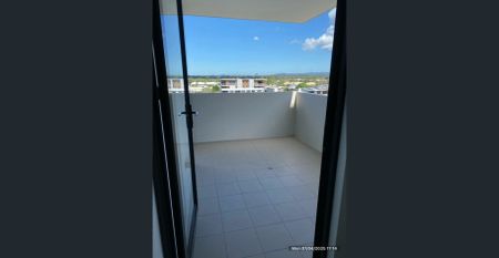 Fabulous Central Location - Photo 4