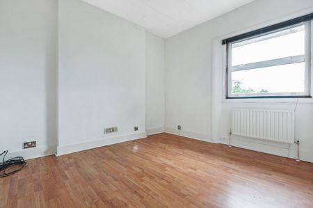 Flat to rent - Shooters Hill Road, London, SE3 - Photo 4