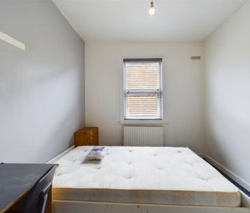 Coombe Terrace - Photo 3