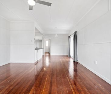 Good Sized Family Home in a Great Location - Photo 3