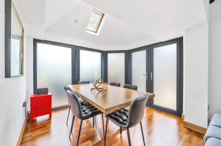 3 bedroom apartment to rent - Photo 5