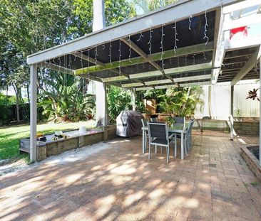 Spacious Family Home - Photo 3