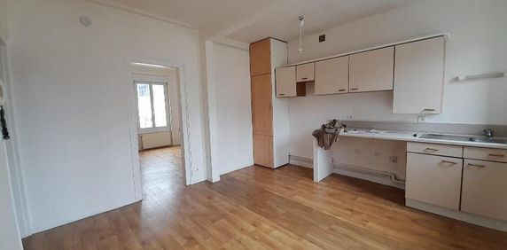 Location Appartement 2 pièces 41m² CHERBOURG-EN-COTENTIN 50100 - Photo 2